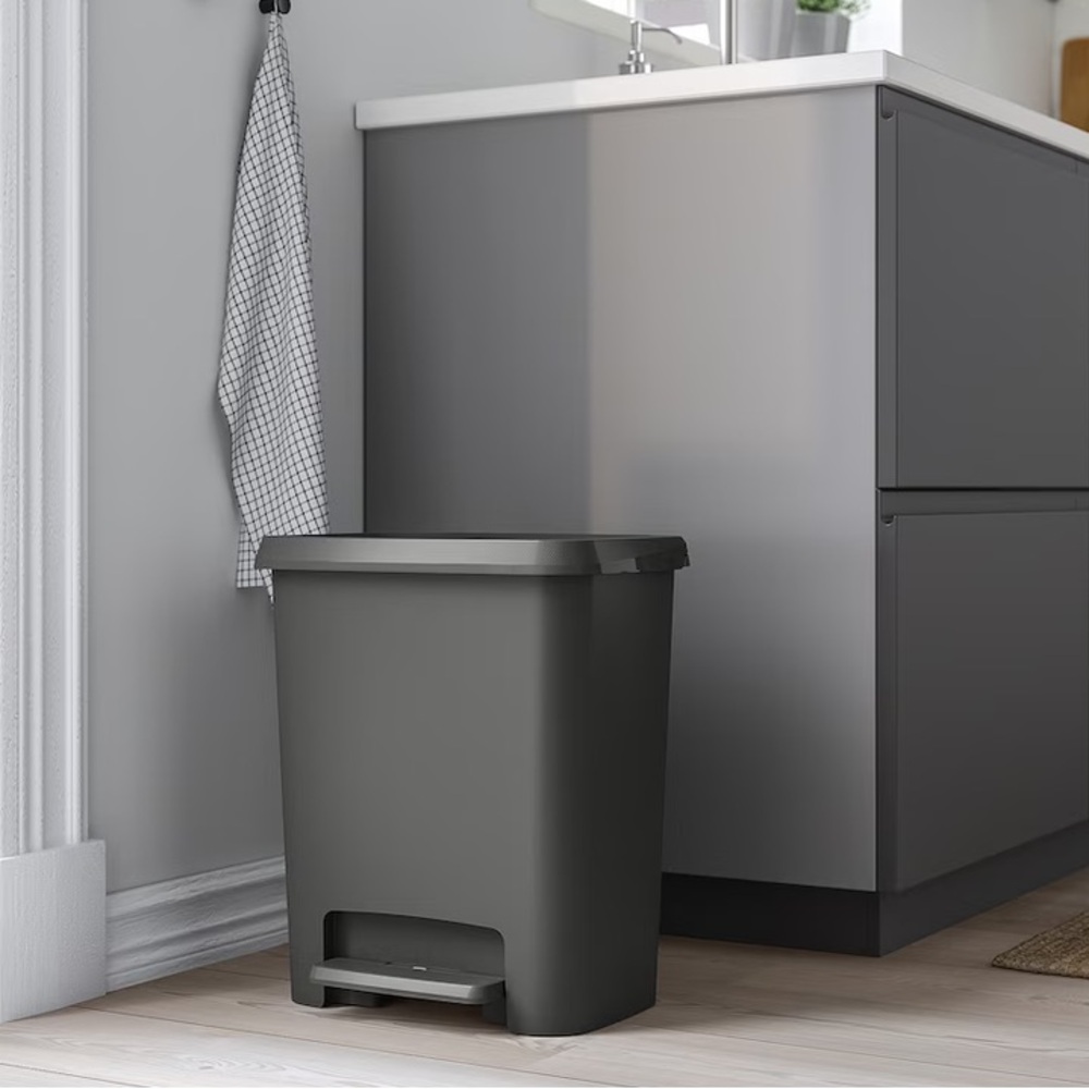 NWT KNÖCKLA Step trash can, dark gray, 25 l (7 gallon)